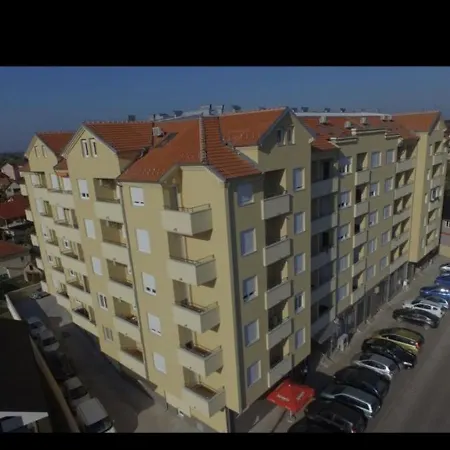 Panorama Apartment *